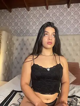 Amel Rosse online show from June 23, 2026, 3:32 pm