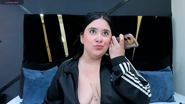 maite graay online show from June 3, 2026, 11:55 am