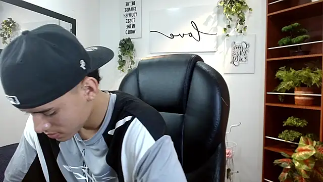 Ryan grayx online show from June 2, 2026, 2:28 pm