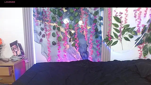 maria robin  online show from July 10, 2026, 3:17 am
