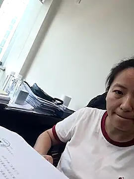 DUU5528 online show from June 3, 2026, 3:07 am