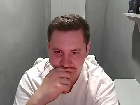 Snapshot of Max_Marlyn chatting on July 3, 2026, 5:30 pm Max Marlyn online show from July 3, 2026, 5:30 pm