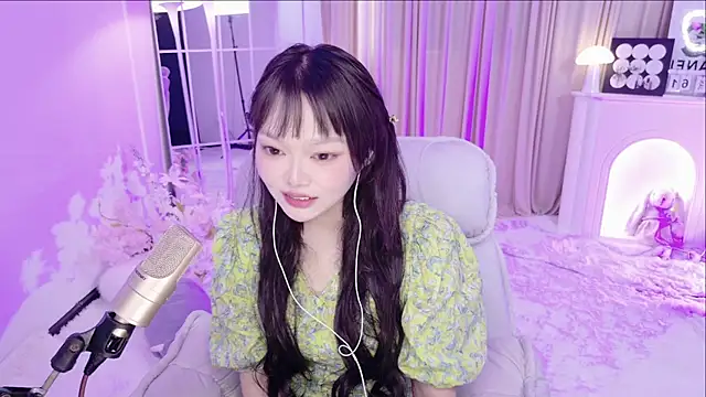 Snapshot of Xiaoxiao-031 chatting on May 26, 2026, 10:24 am Xiaoxiao-031 online show from May 26, 2026, 10:24 am