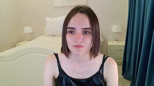 Daisy Heart online show from June 3, 2026, 4:13 am