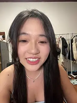 summer-a online show from June 3, 2026, 5:06 pm