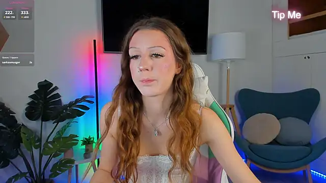 Sofi  Honey online show from June 5, 2026, 5:45 am