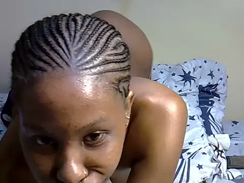 Snapshot of Sexxymir_ chatting on June 17, 2026, 9:14 pm Sexxymir online show from June 17, 2026, 9:14 pm