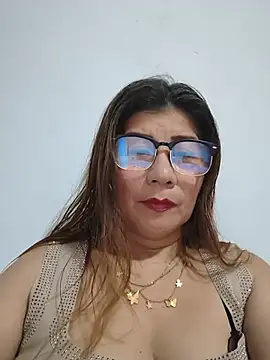 Snapshot of fire_mommy chatting on June 26, 2026, 9:42 pm fire mommy online show from June 26, 2026, 9:42 pm