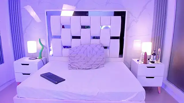 Snapshot of Lana_Hard_As chatting on July 16, 2026, 7:44 pm Lana Hard As online show from July 16, 2026, 7:44 pm