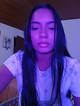 xcleila online show from June 26, 2026, 3:01 am