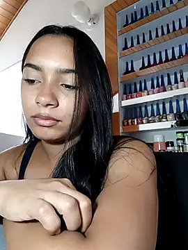 xcleila online show from June 24, 2026, 2:15 pm