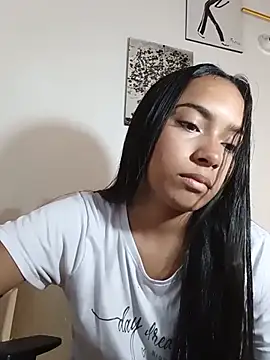 xcleila online show from June 20, 2026, 2:00 pm