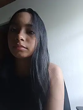 xcleila online show from July 8, 2026, 9:48 pm