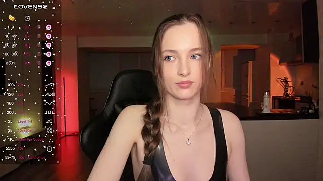 Snapshot of irisskiss chatting on June 14, 2026, 7:37 pm irisskiss online show from June 14, 2026, 7:37 pm