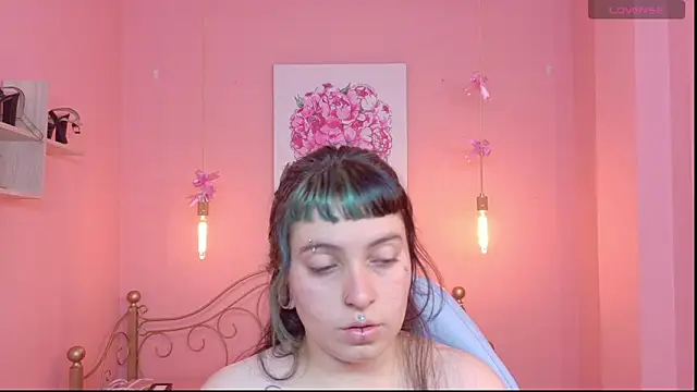 Snapshot of _sofia_smth_xx chatting on June 11, 2026, 1:08 pm sofia smth xx online show from June 11, 2026, 1:08 pm