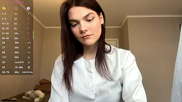 SweetKarmelaa online show from June 2, 2026, 3:01 pm
