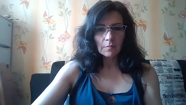 Miss Heliena online show from June 5, 2026, 7:25 am