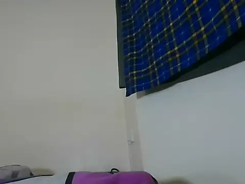 prettyqueenh online show from May 29, 2026, 4:29 am
