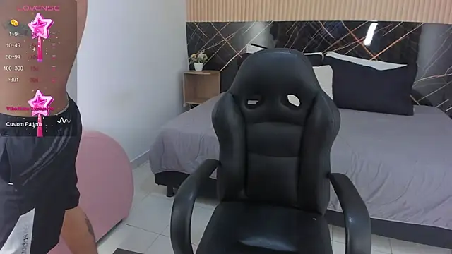 Snapshot of Mauro_boy chatting on June 2, 2026, 7:47 pm Mauro boy online show from June 2, 2026, 7:47 pm