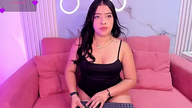 LizzyBrooks1 online show from July 1, 2026, 5:41 am