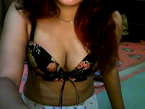 Snapshot of strip_nia chatting on June 30, 2026, 8:36 am strip nia online show from June 30, 2026, 8:36 am