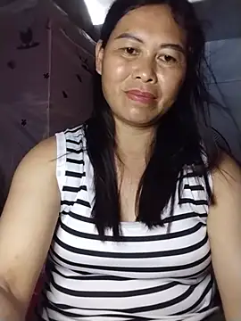 Snapshot of -Hatybi- chatting on June 3, 2026, 4:24 am -Hatybi- online show from June 3, 2026, 4:24 am