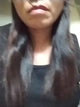 Snapshot of -Hatybi- chatting on July 16, 2026, 7:44 pm -Hatybi- online show from July 16, 2026, 7:44 pm