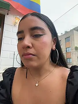 HaileyBieber  online show from July 11, 2026, 10:32 pm