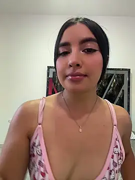 HaileyBieber  online show from June 29, 2026, 10:53 pm