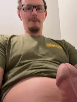 Snapshot of Hardpaul85 chatting on July 18, 2026, 1:52 pm Hardpaul85 online show from July 18, 2026, 1:52 pm