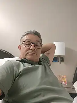 Snapshot of KEBLAR chatting on July 9, 2026, 6:03 am KEBLAR online show from July 9, 2026, 6:03 am