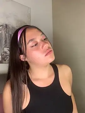 Snapshot of Marianela_Pink chatting on June 3, 2026, 7:40 pm Marianela Pink online show from June 3, 2026, 7:40 pm