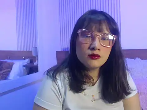ValentinaGreyy online show from June 3, 2026, 9:30 pm