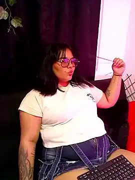 Scarlethh ss online show from June 4, 2026, 4:28 am