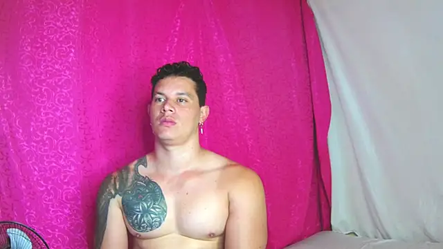 Snapshot of BranSnow_ chatting on June 2, 2026, 5:02 pm BranSnow online show from June 2, 2026, 5:02 pm