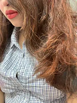 Yours riya11 online show from June 25, 2026, 11:43 pm