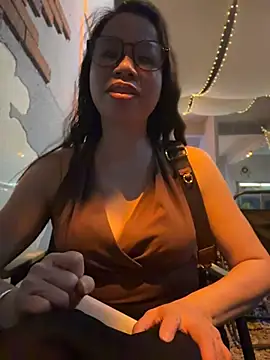 Snapshot of honghong_mother chatting on July 6, 2026, 3:03 pm honghong mother online show from July 6, 2026, 3:03 pm