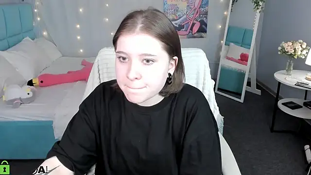 Snapshot of Kylie-Voss chatting on June 14, 2026, 3:08 am Kylie-Voss online show from June 14, 2026, 3:08 am
