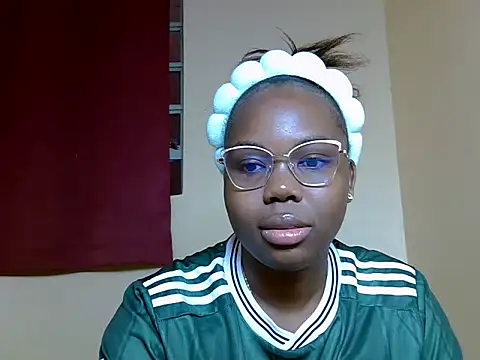 Snapshot of Choral_Blue chatting on July 11, 2026, 12:16 pm Choral Blue online show from July 11, 2026, 12:16 pm