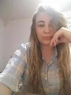 Snapshot of AngelWhite008 chatting on June 15, 2026, 7:46 pm AngelWhite008 online show from June 15, 2026, 7:46 pm