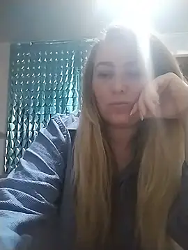 Snapshot of AngelWhite008 chatting on July 19, 2026, 9:22 pm AngelWhite008 online show from July 19, 2026, 9:22 pm