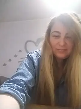 Snapshot of AngelWhite008 chatting on June 16, 2026, 8:31 pm AngelWhite008 online show from June 16, 2026, 8:31 pm