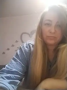Snapshot of AngelWhite008 chatting on June 23, 2026, 9:24 pm AngelWhite008 online show from June 23, 2026, 9:24 pm