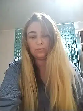 Snapshot of AngelWhite008 chatting on July 21, 2026, 11:17 pm AngelWhite008 online show from July 21, 2026, 11:17 pm