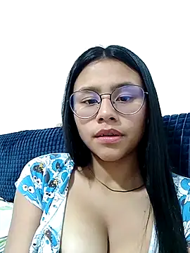 Snapshot of Sofielovee-01 chatting on June 20, 2026, 1:32 am Sofielovee-01 online show from June 20, 2026, 1:32 am