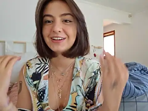 Snapshot of Juh_castro chatting on June 20, 2026, 4:12 pm Juh castro online show from June 20, 2026, 4:12 pm
