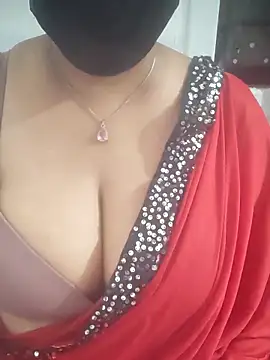 Snapshot of sexyveena chatting on June 12, 2026, 7:55 pm sexyveena online show from June 12, 2026, 7:55 pm