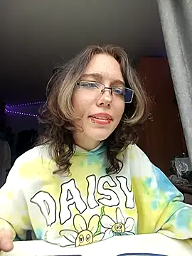 AliceCutness online show from June 11, 2026, 2:44 am