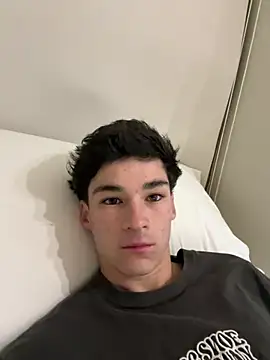 xxuserxx    online show from May 30, 2026, 3:13 am