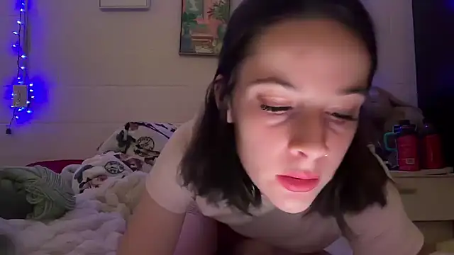 Faithluvv05 online show from June 1, 2026, 11:48 pm